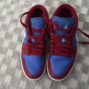 Nike Jordan 1 Low Pomegranate Medium Blue 7 1/2 Women’s EUC